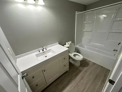 1 bed, 800 sqft, $900 — Photo 2