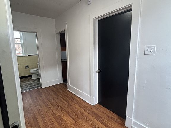 4th image of 809 Broadway Ave Floor 2