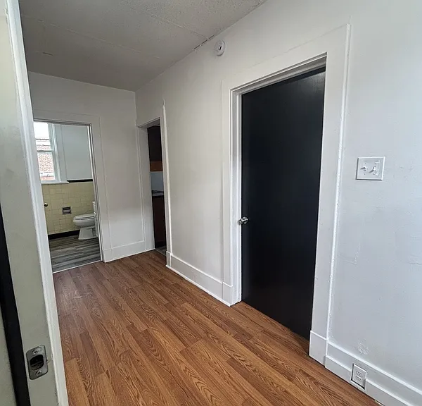 809 Broadway Ave #2 — Photo 3