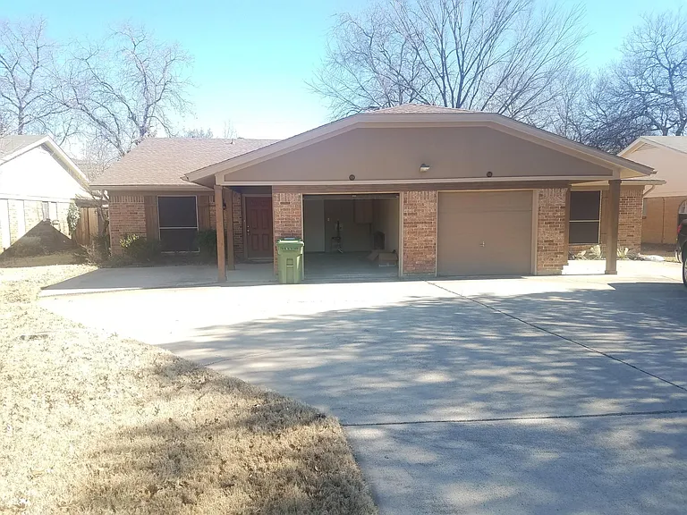 618 Billie Ruth Ln — Photo 3