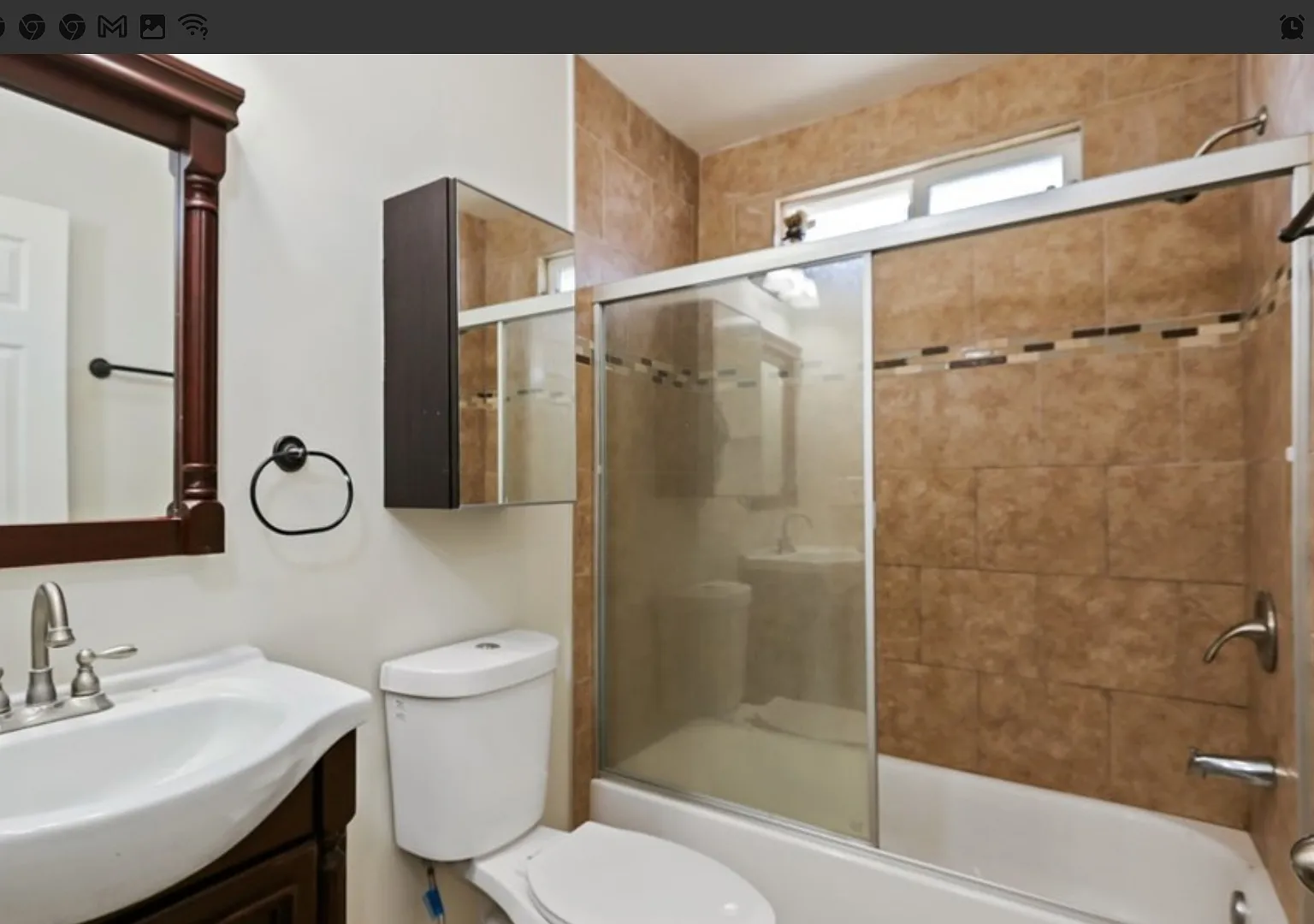 4 bed, 1616 sqft, $4,700 — Photo 2