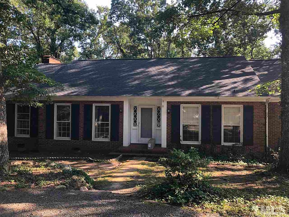 1st image of 204 Glenhill Ln