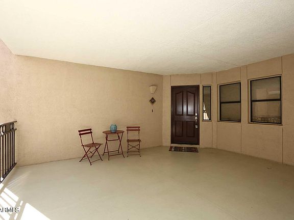 3rd image of 5104 N 32nd St Unit 323