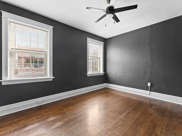 554 Limit Ave #304 — Photo 7