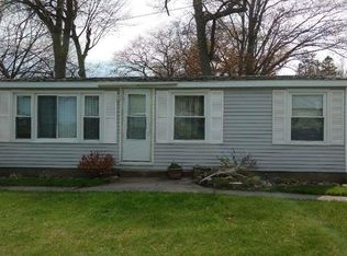 154 N Huron Rd, Au Gres, MI 48703