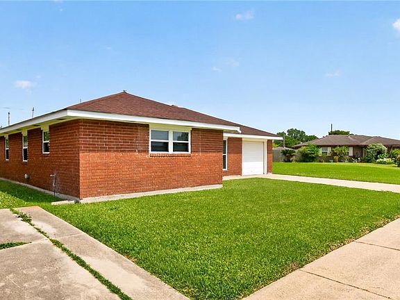 4th image of 3353 Bretagne Ct