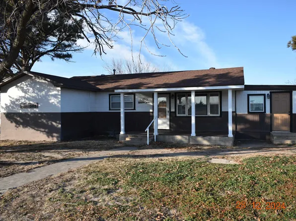 302 E 10th St, Shattuck, OK 73858