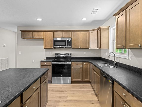 5th image of 1018 Cedar Ln Lot 51
