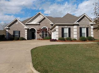 9208 Thorngate Ct, Montgomery, AL 36117