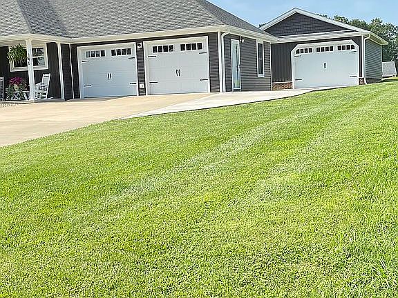 4th image of 146 Allyson Cir