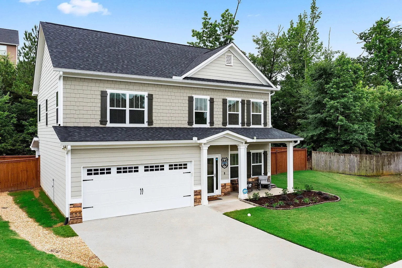 26 Redwood Dr photo 1