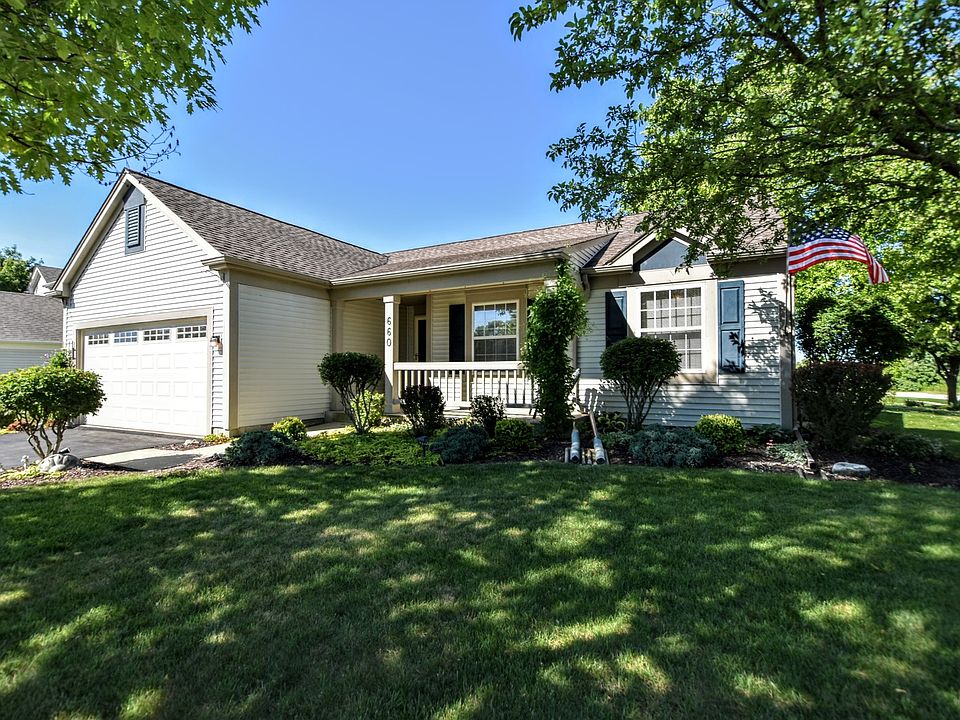 1st image of 660 Fieldstone Dr