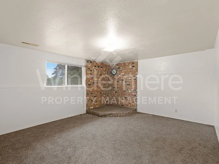 3828 E 7th Ave — Photo 18