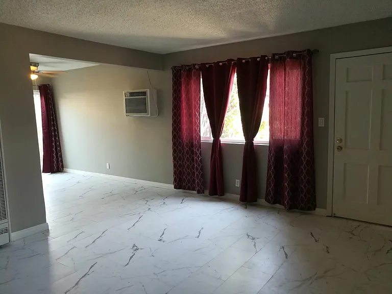 7549 N Hollywood Way #1 — Photo 6