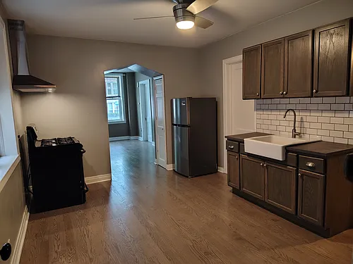 3723 S Wolcott Ave #1F Photo 1