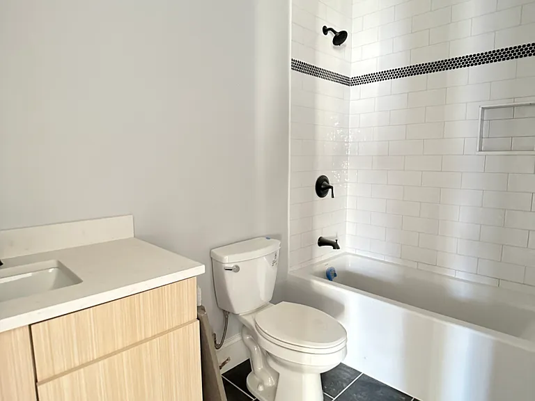 425 Market St #202 — Photo 6