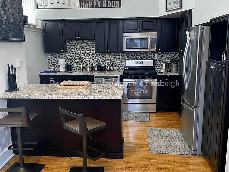 171 S 15th St #202 — Photo 7