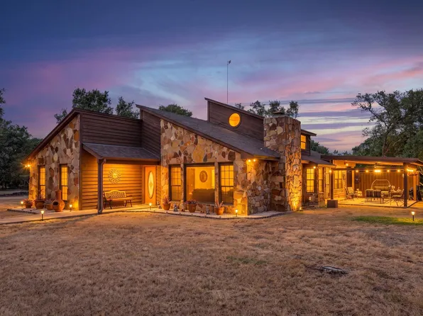 1438 Bend Of The Bosque Rd, China Spring, TX 76633