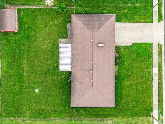 5th image of 717 Evans Ave