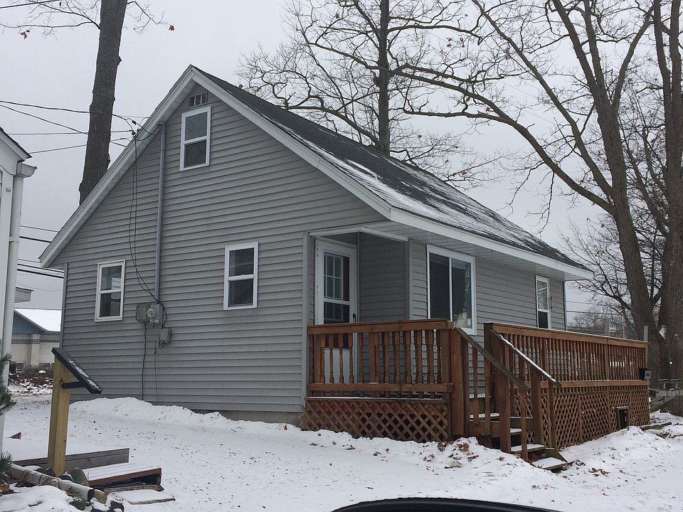 1st image of 215 Holly Ave