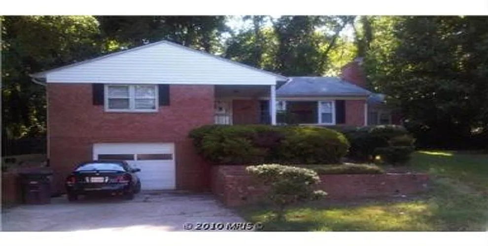 7102 Bridle Path Ln photo 1
