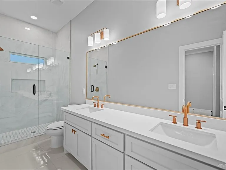 818 S Bicentennial Blvd — Photo 15
