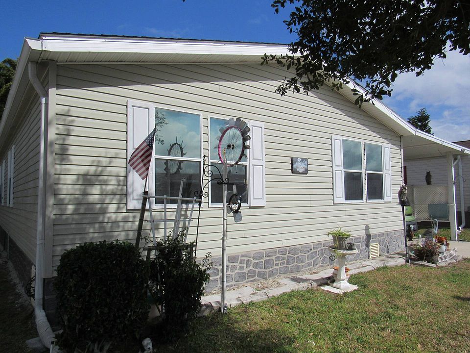 1st image of 3142 Carpenter Ln