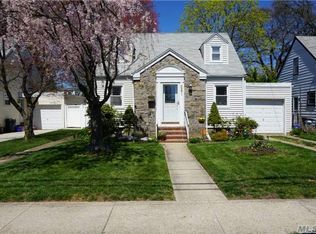 561 Westminster Rd, Baldwin, NY 11510