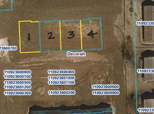 106 Highland Dr UNIT 1, Decorah, IA 52101