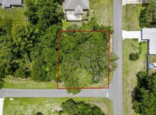 1074 W Maximilian Pl, Citrus Springs, FL 34434