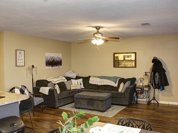 5th image of 2910 E Moore Ave APT 61