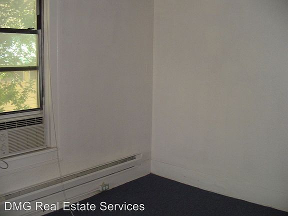 3rd image of 765 Jenkins Ave APT 4