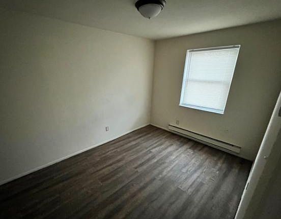 5th image of 30 N Pacific St