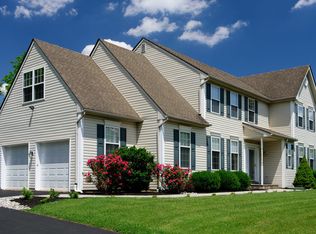 342 Martingale Cir, Coatesville, PA 19320