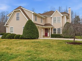 101 Gene Sarazen Dr, Mebane, NC 27302