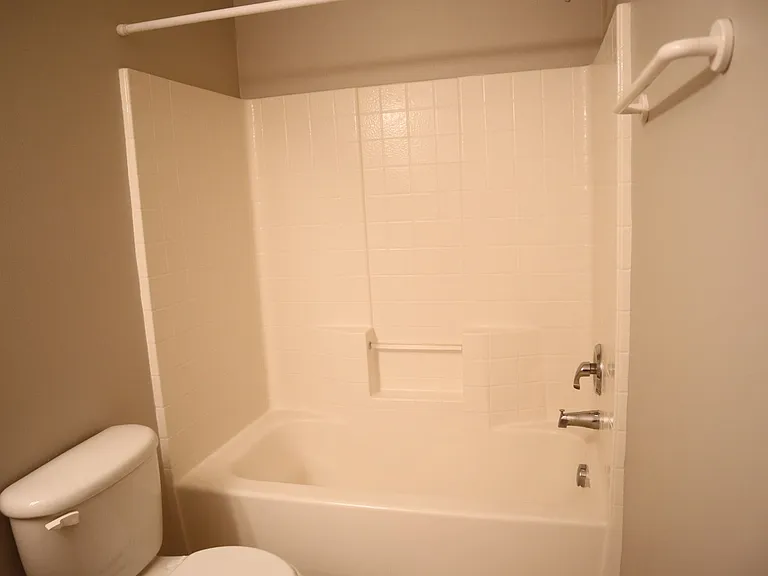 13920 NE 7th Ct — Photo 20