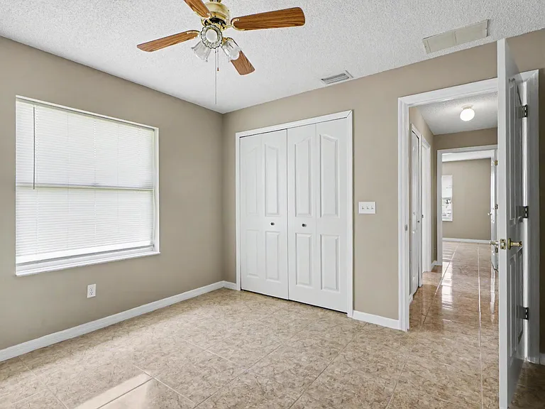 4 Foxhall Ct — Photo 38