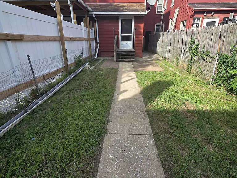 156 S Albemarle St — Photo 25
