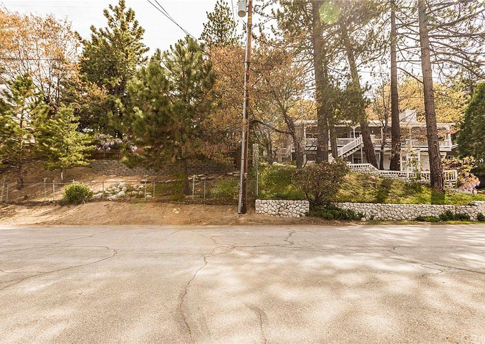 1st image of 2725 Valkyrie Dr