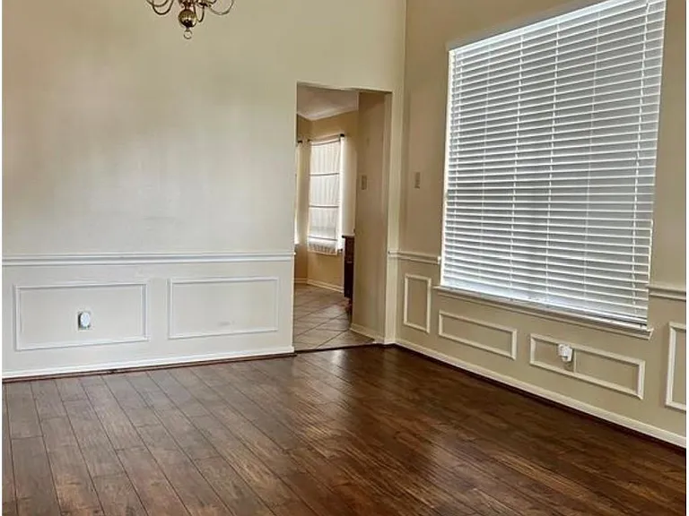 4230 Torrey Creek Ln — Photo 3