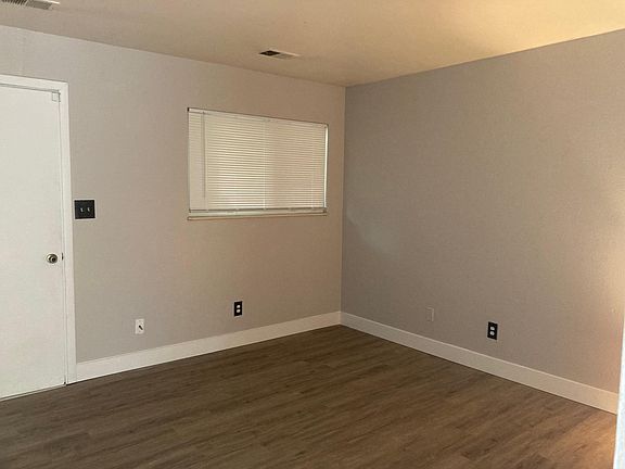 2nd image of 1615 Cottonwood Dr APT 15