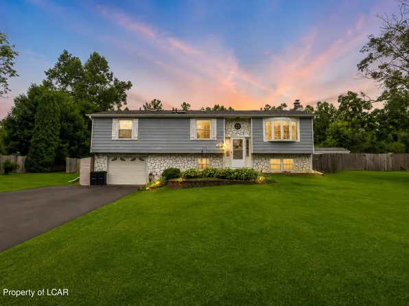 180 Amron Dr, Bloomsburg, PA 17815