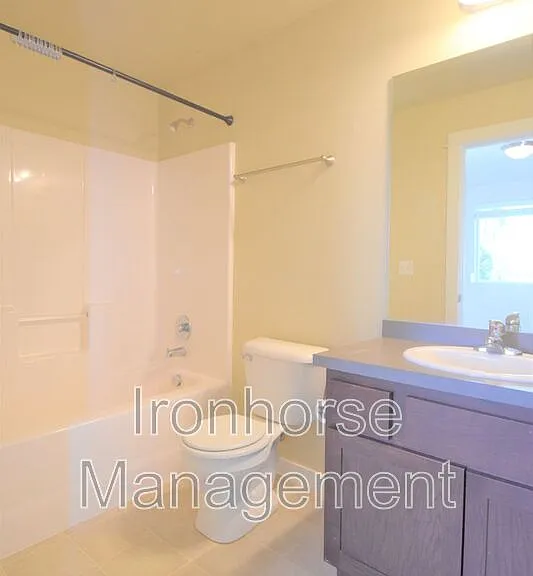 2226 Baxter Ln #3 — Photo 13