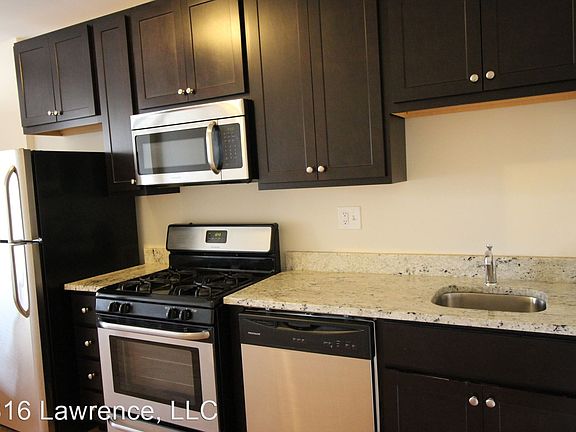 4th image of 3316 1/2 W Lawrence Ave #3