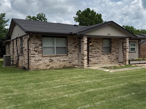 1008 W 9th St S, Claremore, OK 74017
