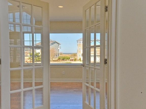 beautiful bay views from three levels
