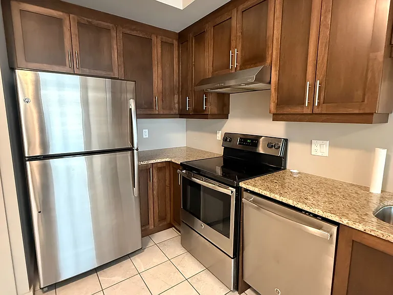 1518 Pelham St #204 — Photo 15