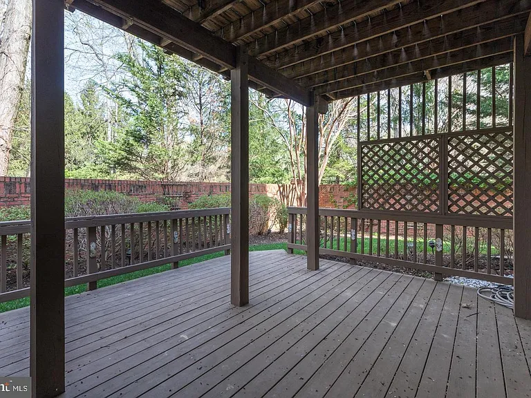 9588 Lagersfield Cir — Photo 39