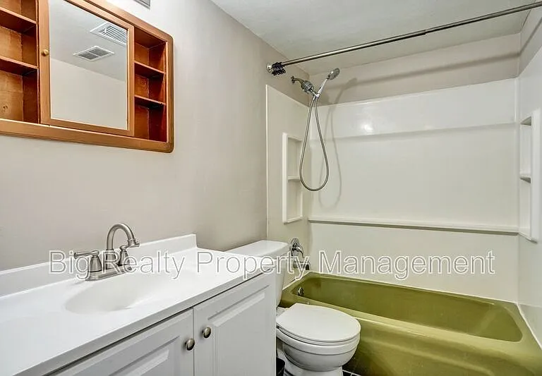3323 Forest Ln #D-15 — Photo 6