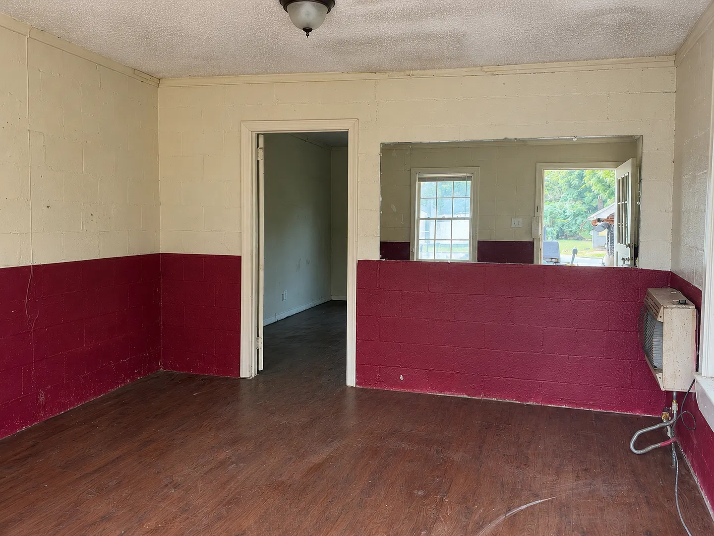 817 W Gordon Ave — Photo 2